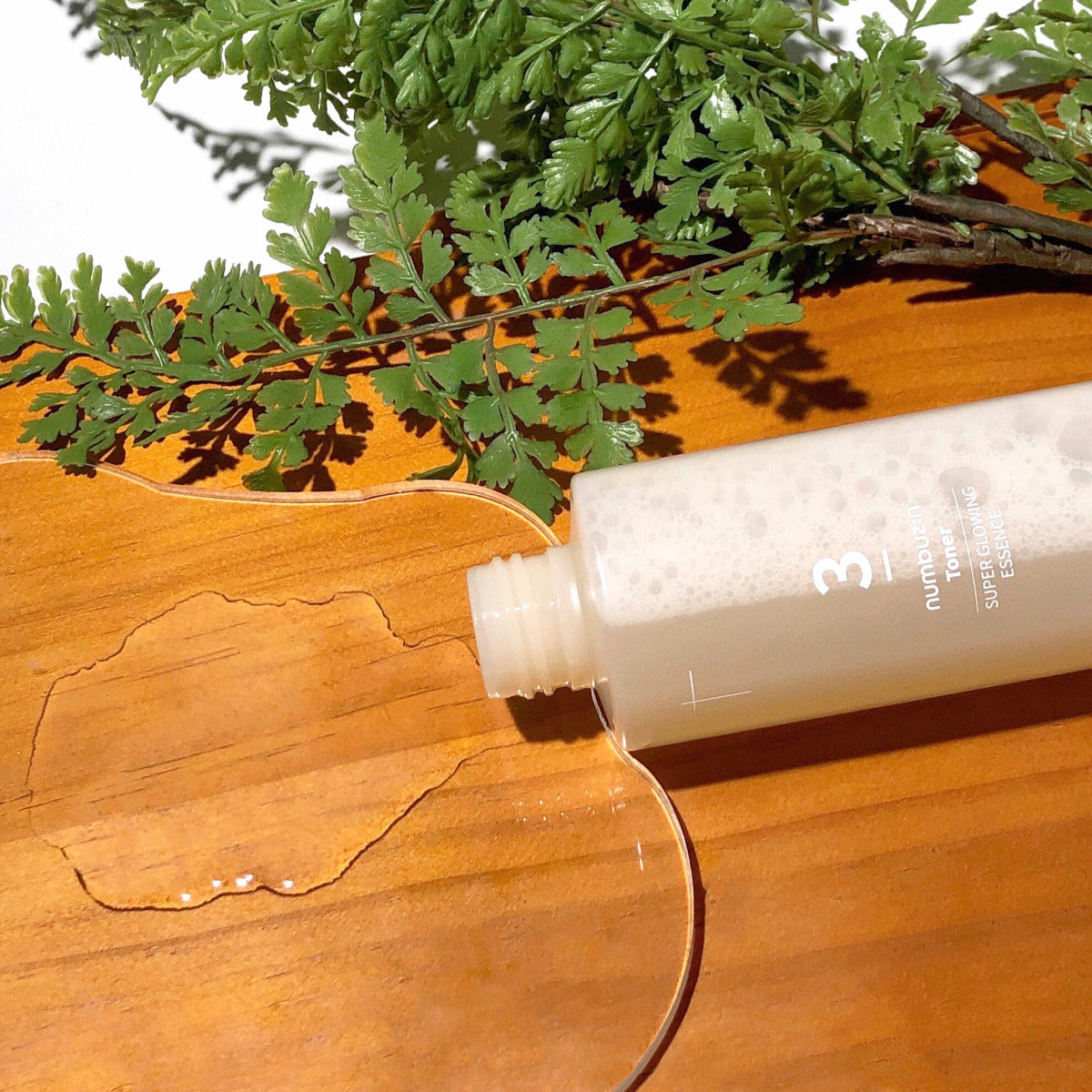 numbuzin No.3 Super Glowing Essence Toner 200ml numbuzin