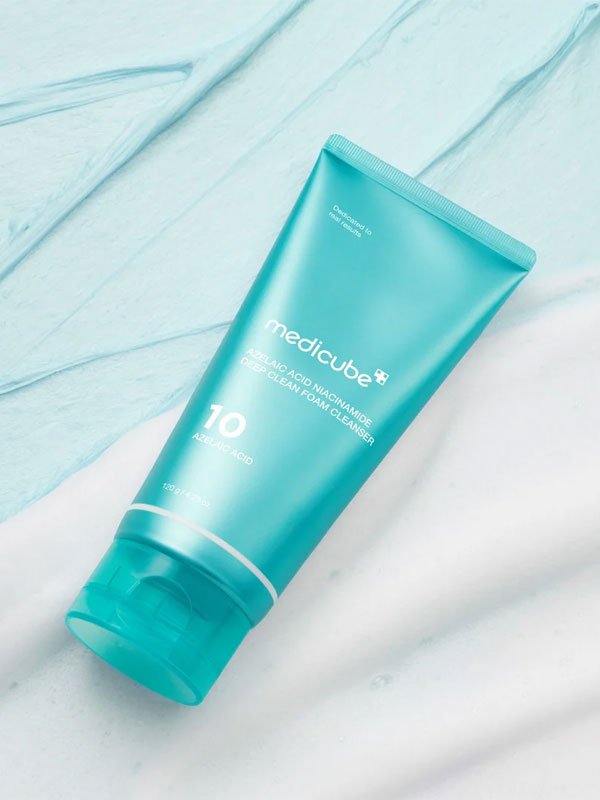 medicube Azelaic Acid Niacinamide Deep Clean Foam Cleanser 120g